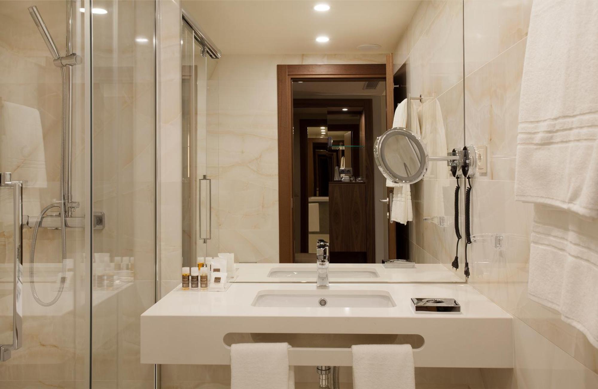 Oferta Especial - Quarto Duplo Superior com vista Mar